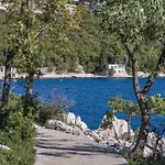 2 Bedroom Awesome In * Dramalj