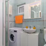 2 Bedroom Awesome In Appartement *