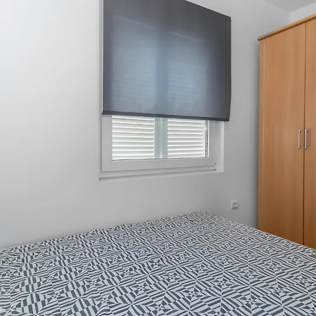 2 Bedroom Lovely In * Dramalj