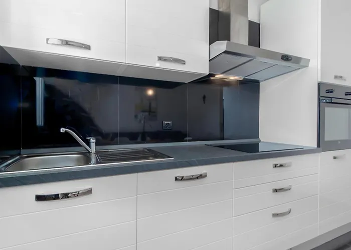2 Bedroom Lovely In Apartmán Dramalj